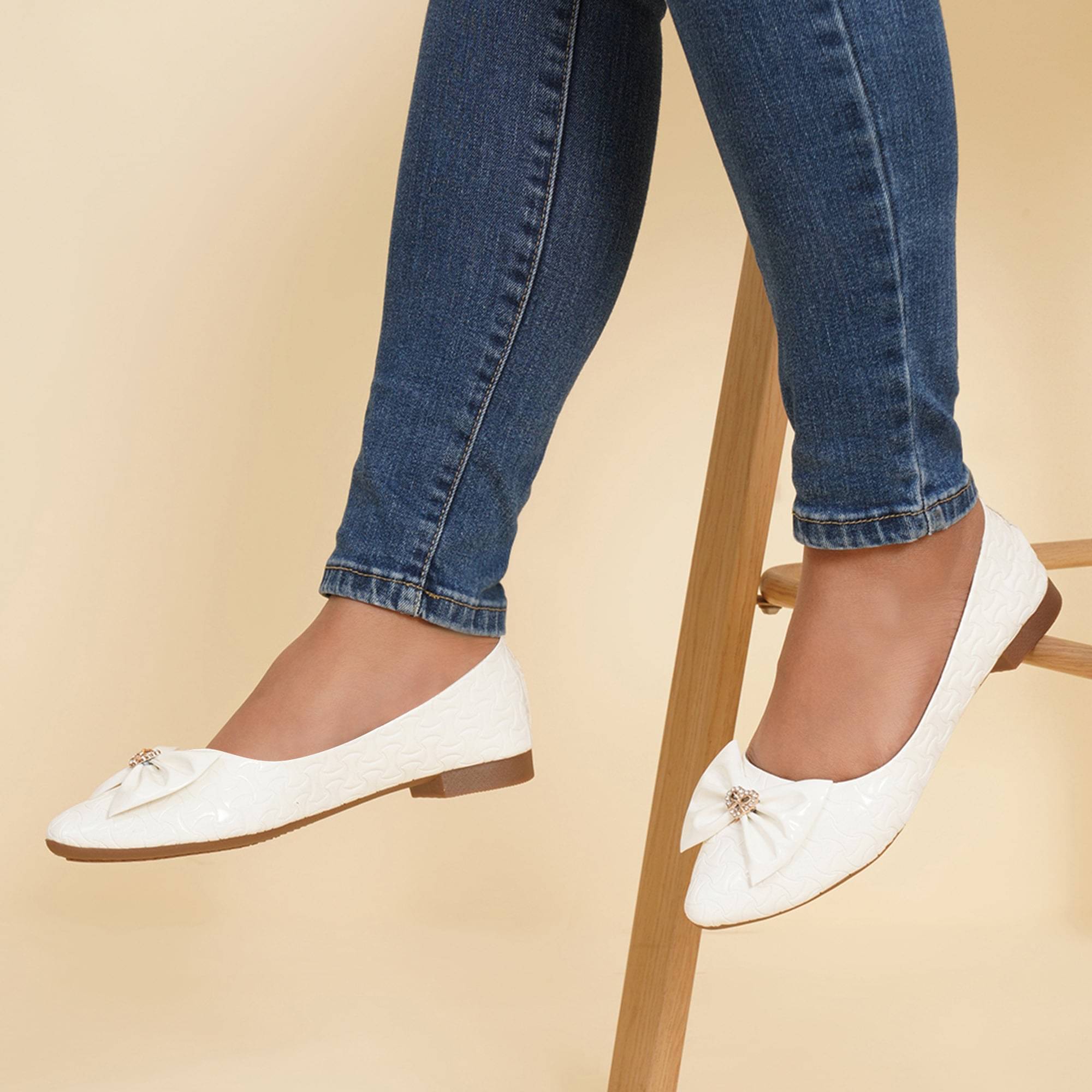     			XE Looks White Women's Slip On Heels