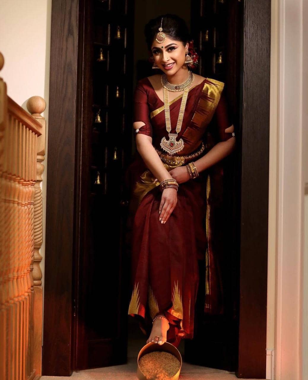 fab woven Art Silk Woven Kanjeevaram Sarees With Unstitched Blouse Piece ( Maroon ) - Sarees | Buy online on ZillyBuy