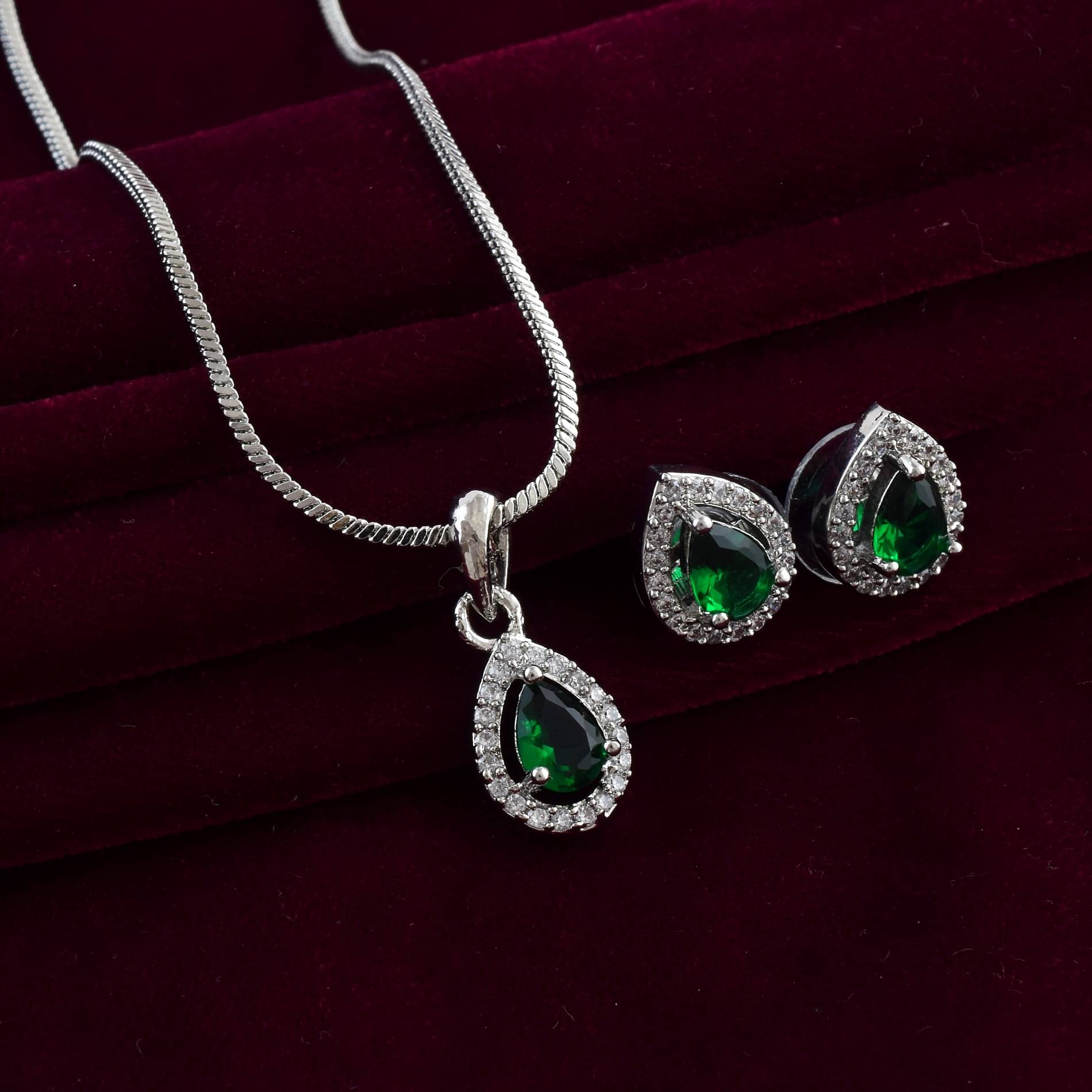     			ADMIER Green Pendant set ( Pack of 3 )