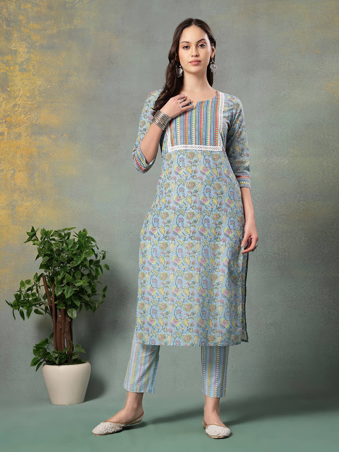     			GOD BLESS Women Cotton Printed Straight Kurti With Pants ( Blue )