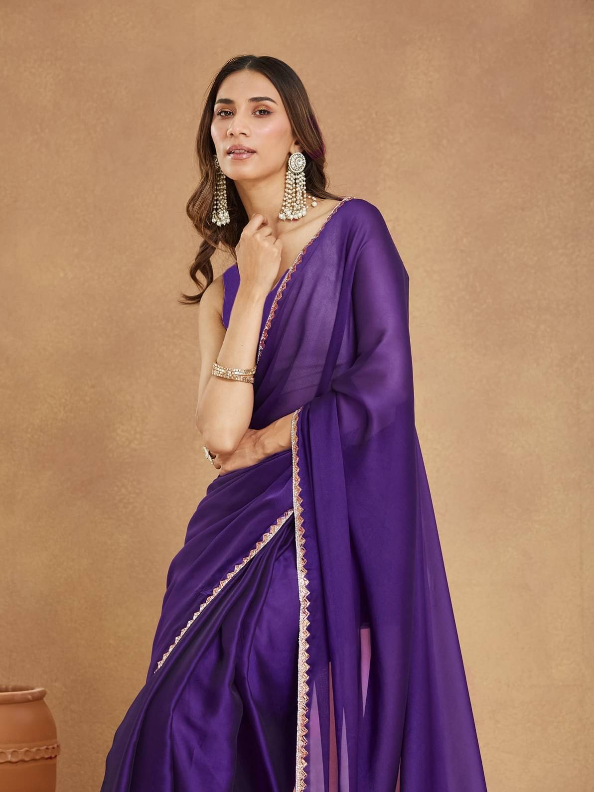     			Indy Bliss Satin Solid Regular Saree With Unstitched Blouse Piece ( Lavender )