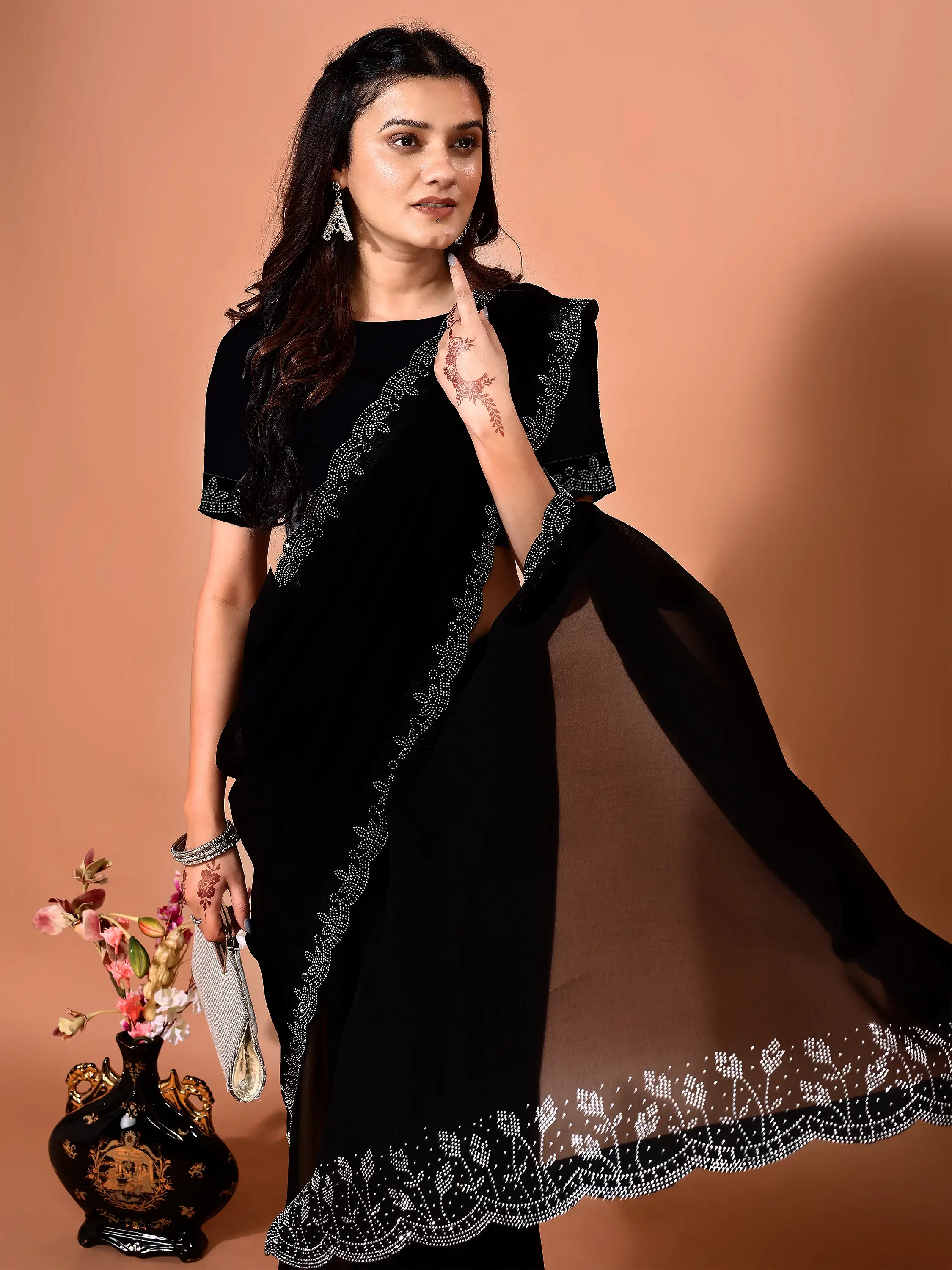 LEELAVATI Chiffon Embellished Regular Saree With Unstitched Blouse Piece ( Black ) LEELAVATI Chiffon Embellished Regular Saree With Unstitched Blouse Piece ( Black )