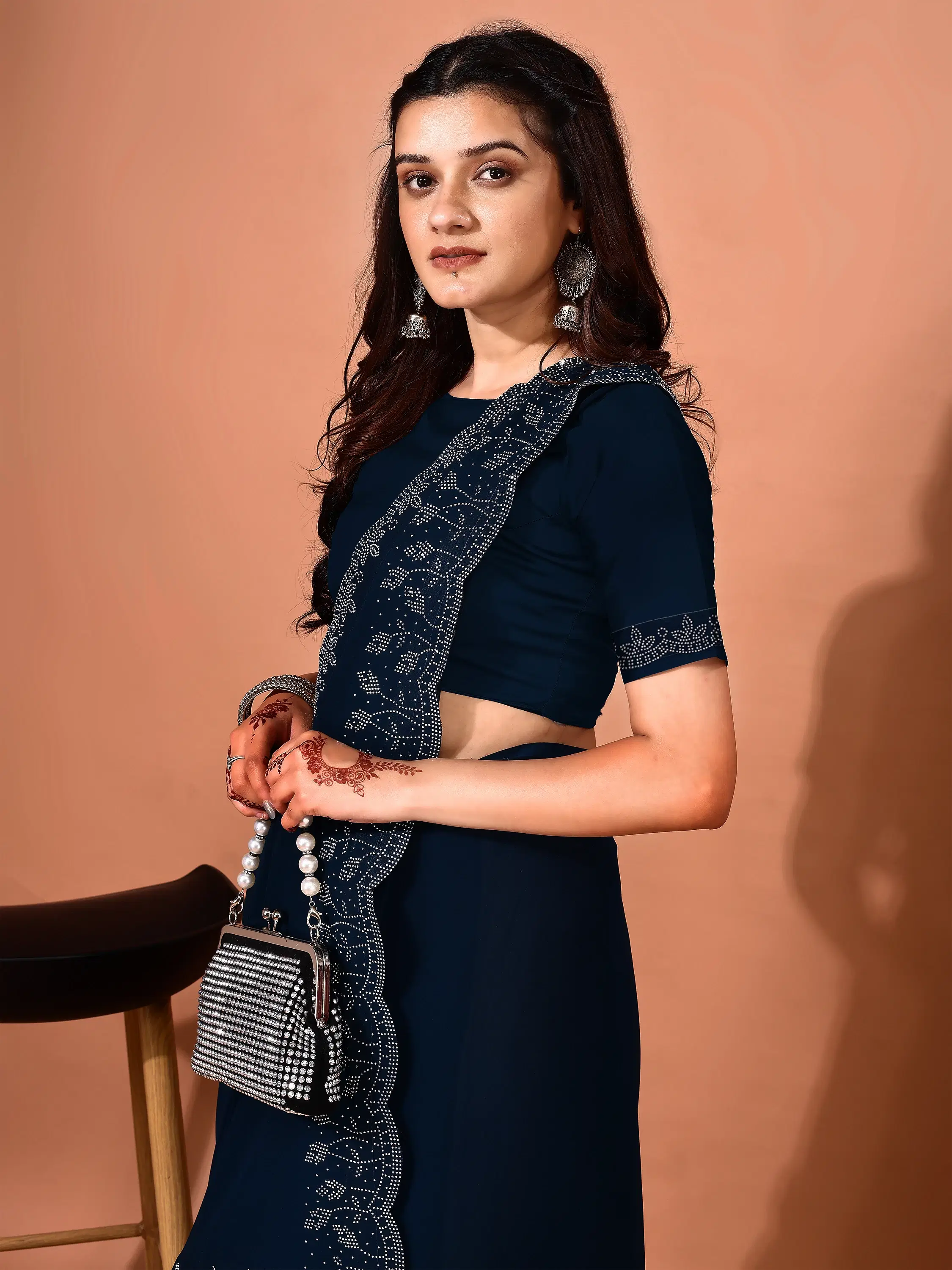 LEELAVATI Chiffon Embellished Regular Saree With Unstitched Blouse Piece ( Navy Blue ) LEELAVATI Chiffon Embellished Regular Saree With Unstitched Blouse Piece ( Navy Blue )