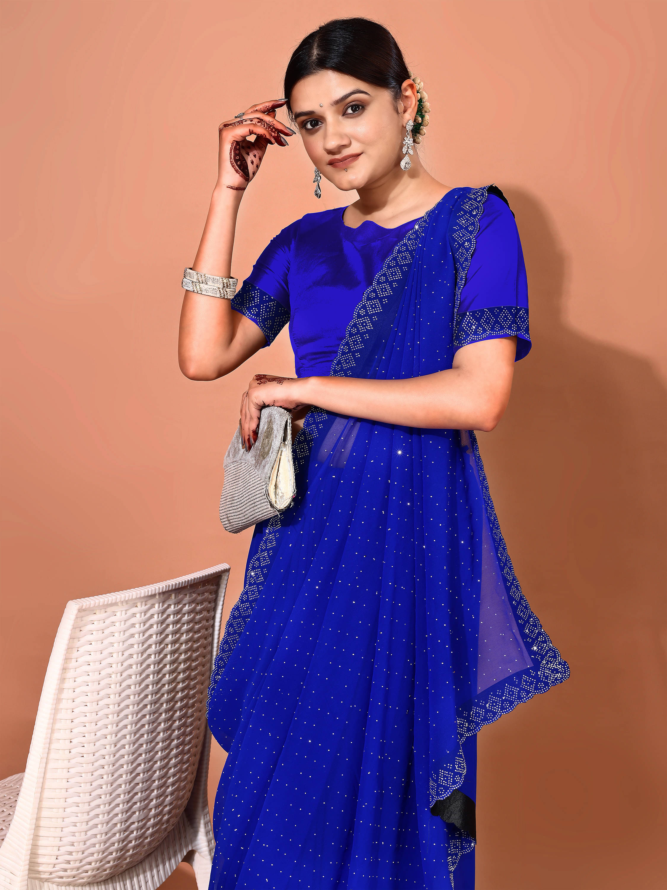 LEELAVATI Chiffon Embellished Regular Saree With Unstitched Blouse Piece ( Blue ) LEELAVATI Chiffon Embellished Regular Saree With Unstitched Blouse Piece ( Blue )