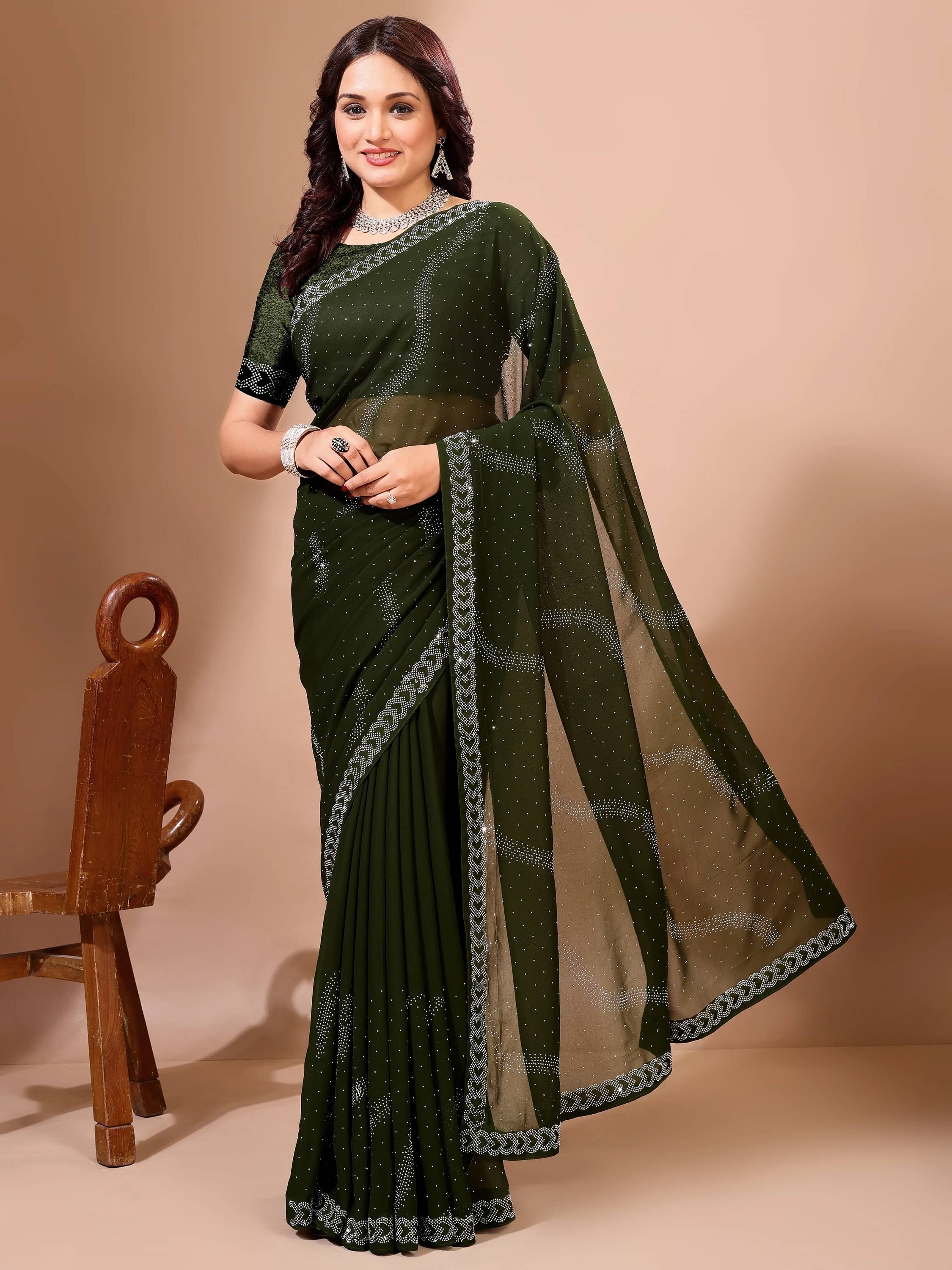     			LEELAVATI Georgette Embellished Regular Saree With Unstitched Blouse Piece ( Green )