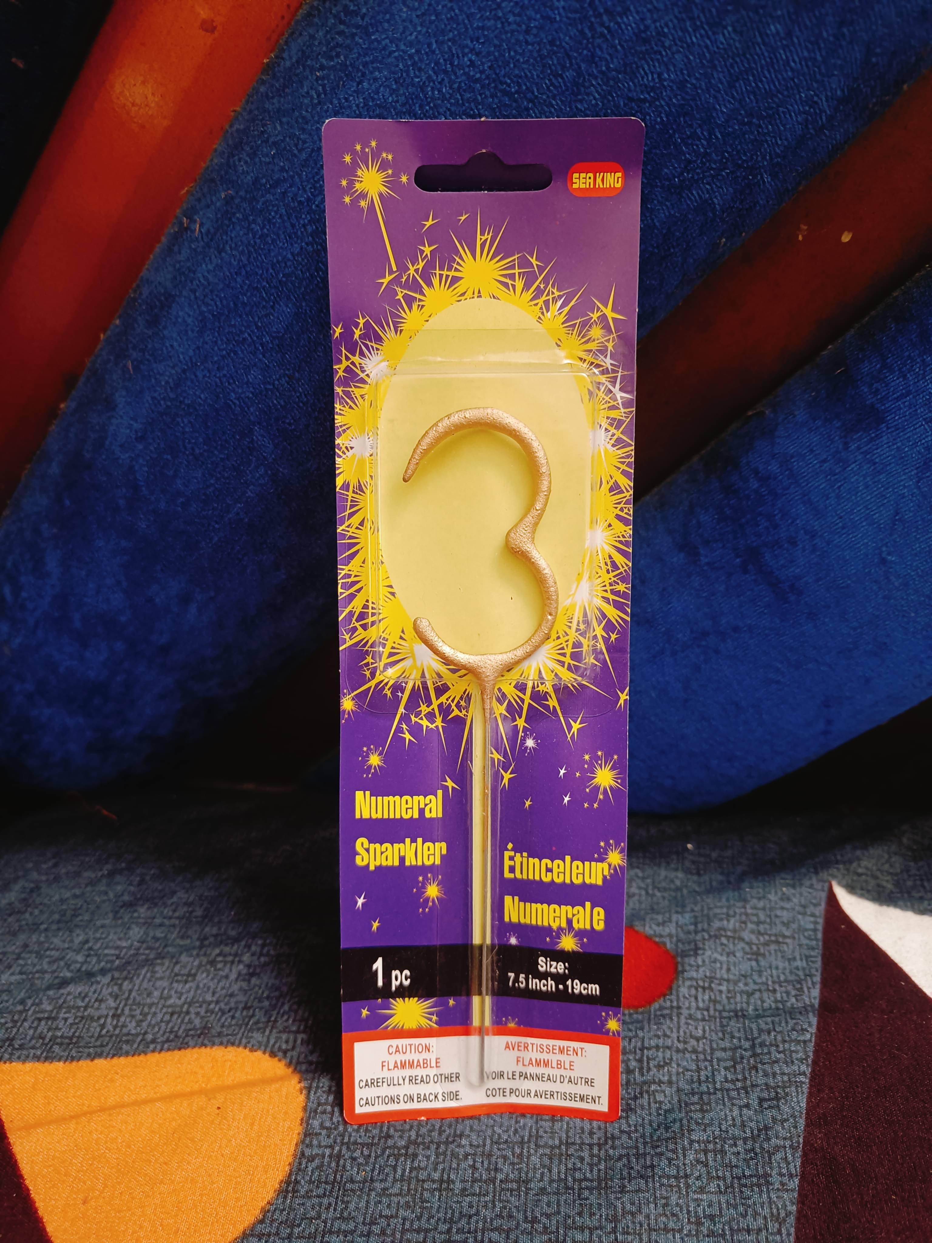     			Numerical  Sparkal Candle “3” –  Gold Cake Topper, 7.5 Inch Firework Candle for Birthday Cake Topper