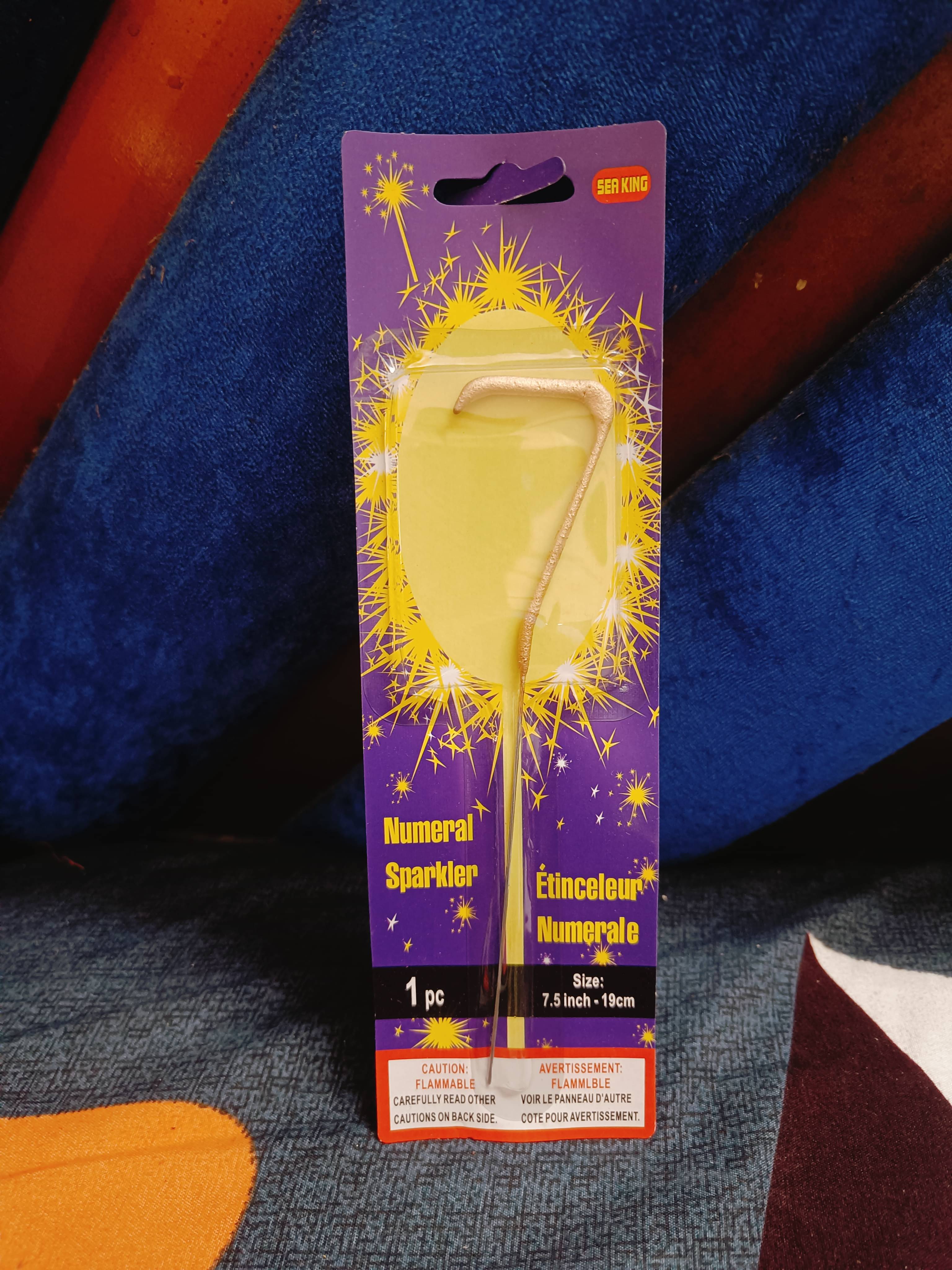    			Numerical  Sparkal Candle “7” –  Gold Cake Topper, 7.5 Inch Firework Candle for Birthday Cake Topper