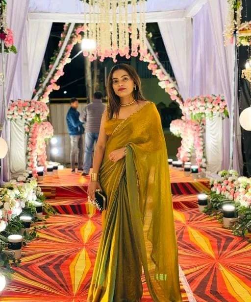 Panchtatva Chiffon Self Design Regular Saree With Unstitched Blouse Piece ( Gold ) Panchtatva Chiffon Self Design Regular Saree With Unstitched Blouse Piece ( Gold )