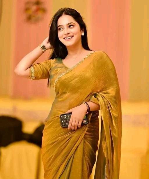 Panchtatva Chiffon Self Design Regular Saree With Unstitched Blouse Piece ( Gold ) Panchtatva Chiffon Self Design Regular Saree With Unstitched Blouse Piece ( Gold )