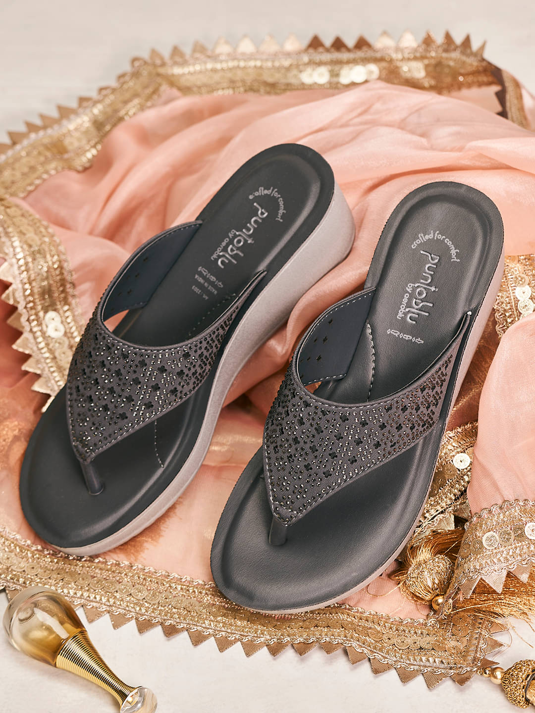     			Puntoblu Gray Women's Flats