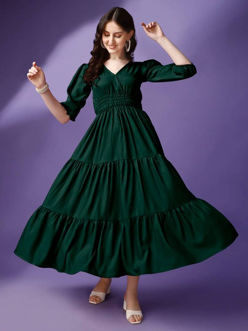     			RAIYANI FASHION Women Crepe Solid Fit & Flare Dress ( Green )