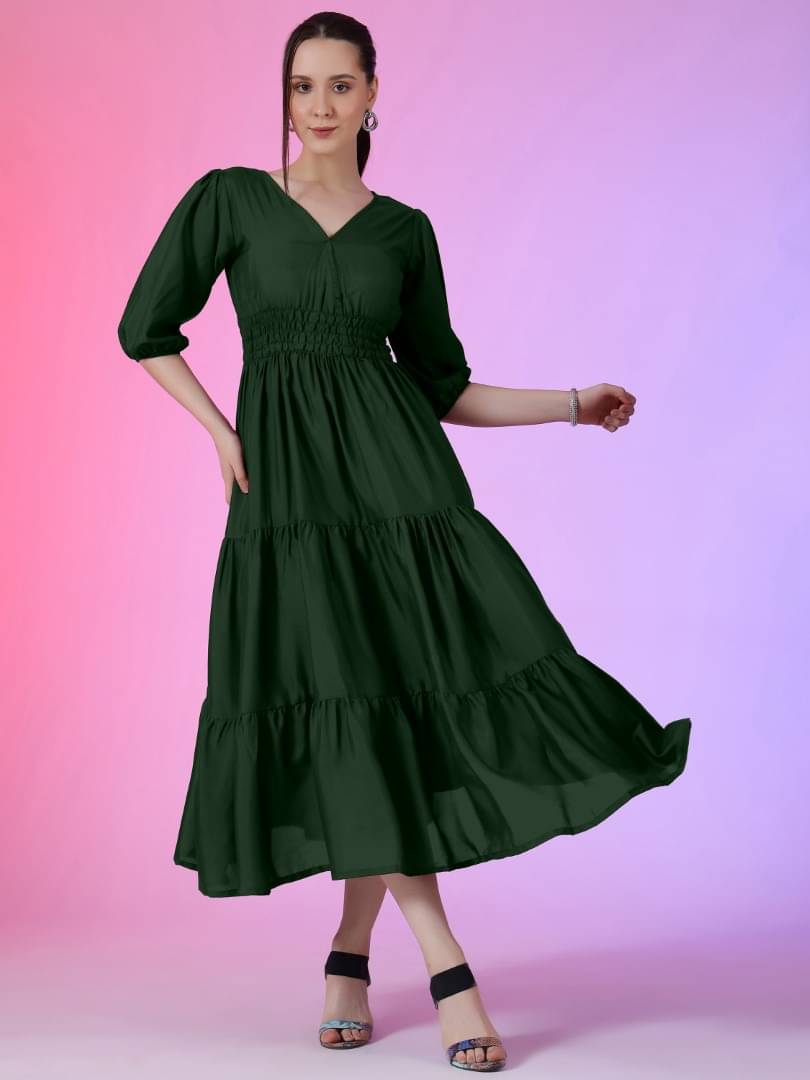     			RAIYANI FASHION Women Crepe Solid Fit & Flare Dress ( Green )