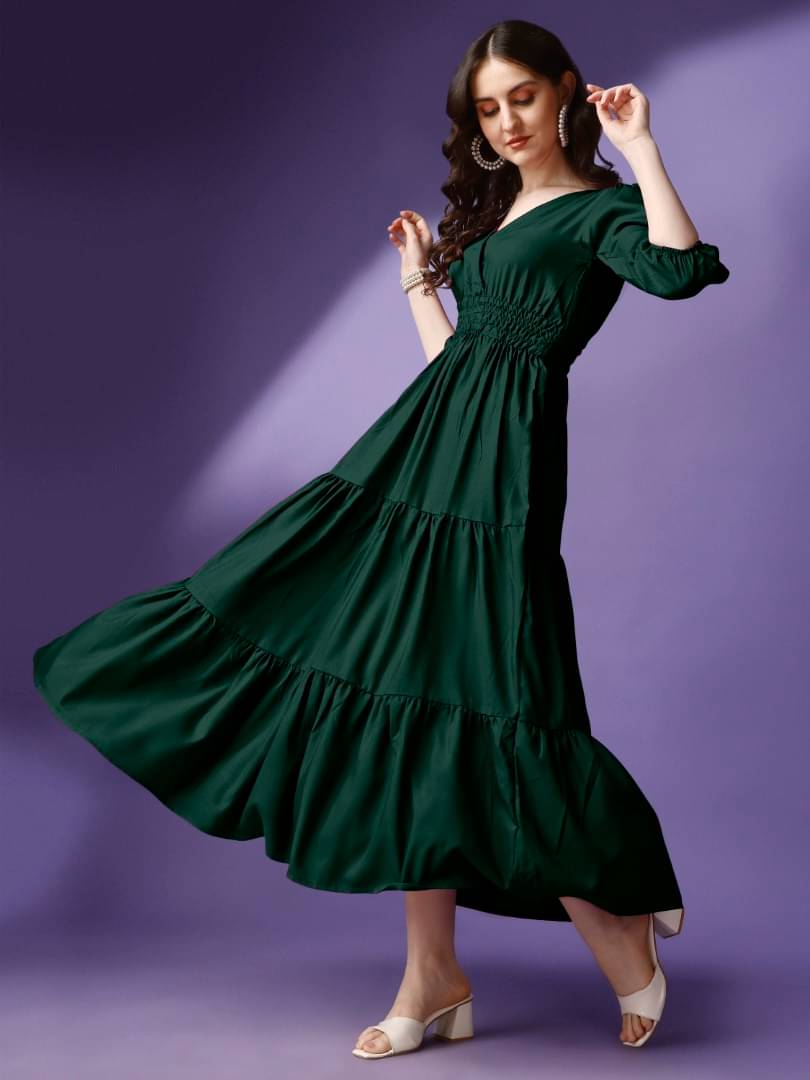     			RAIYANI FASHION Women Crepe Solid Fit & Flare Dress ( Green )