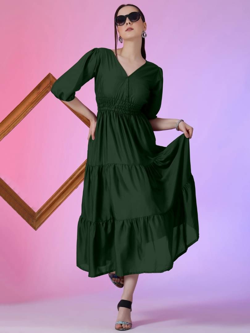     			Raiyani enterprise Women Crepe Solid Fit & Flare Dress ( Green )