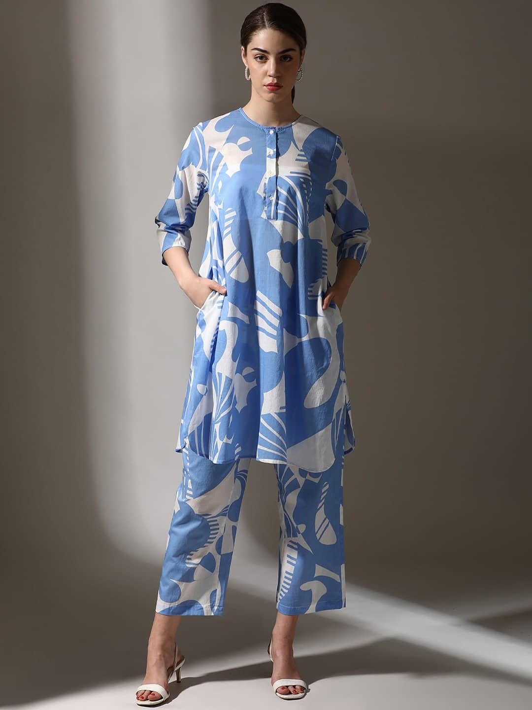THE PRIVATE LABLE Women Printed Tunic With Trousers Co-Ord Set ( Turquoise )
