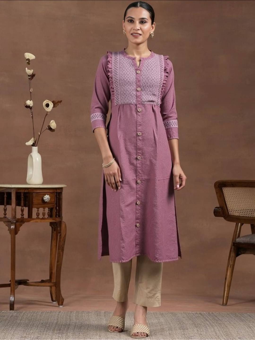 MAYKR Women Rayon Embroidered Straight Kurti ( Purple ) MAYKR Women Rayon Embroidered Straight Kurti ( Purple )