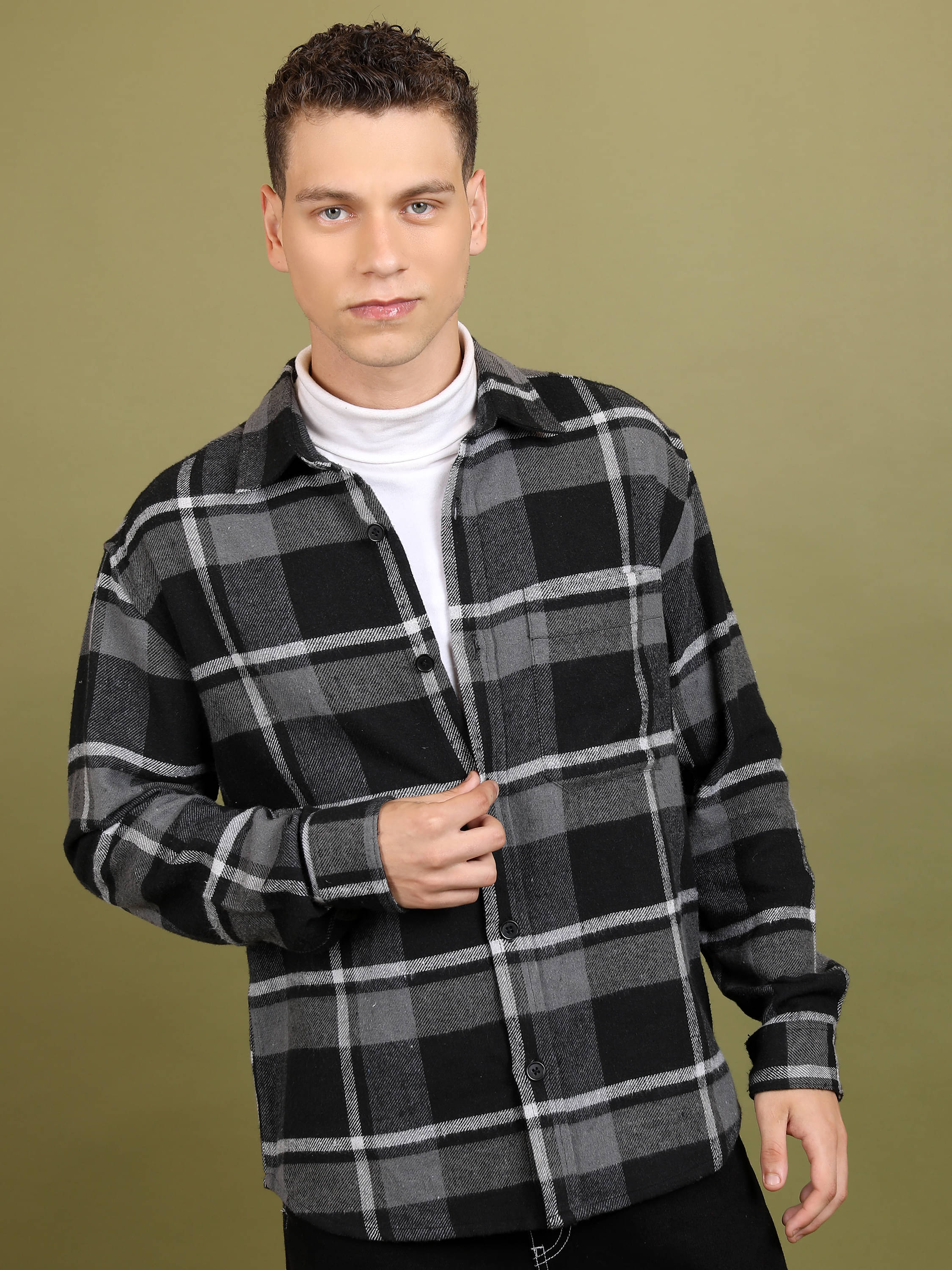     			Highlander Cotton Blend Relaxed Fit Checks Full Sleeves Men's Casual Shirt - Black ( Pack of 1 )