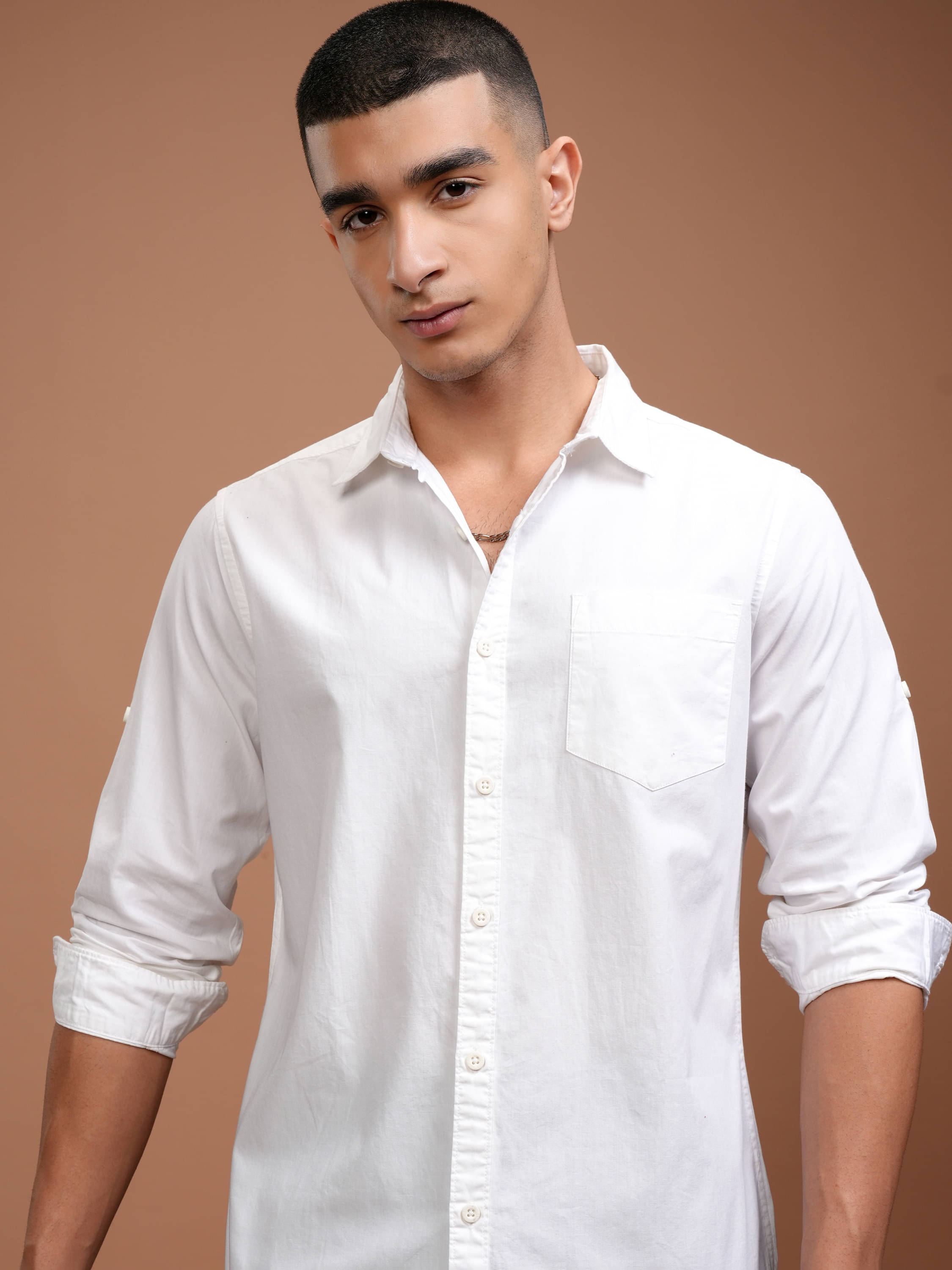 Highlander Cotton Blend Slim Fit Solids Full Sleeves Men's Casual Shirt - White ( Pack of 1 ) Highlander Cotton Blend Slim Fit Solids Full Sleeves Men's Casual Shirt - White ( Pack of 1 )