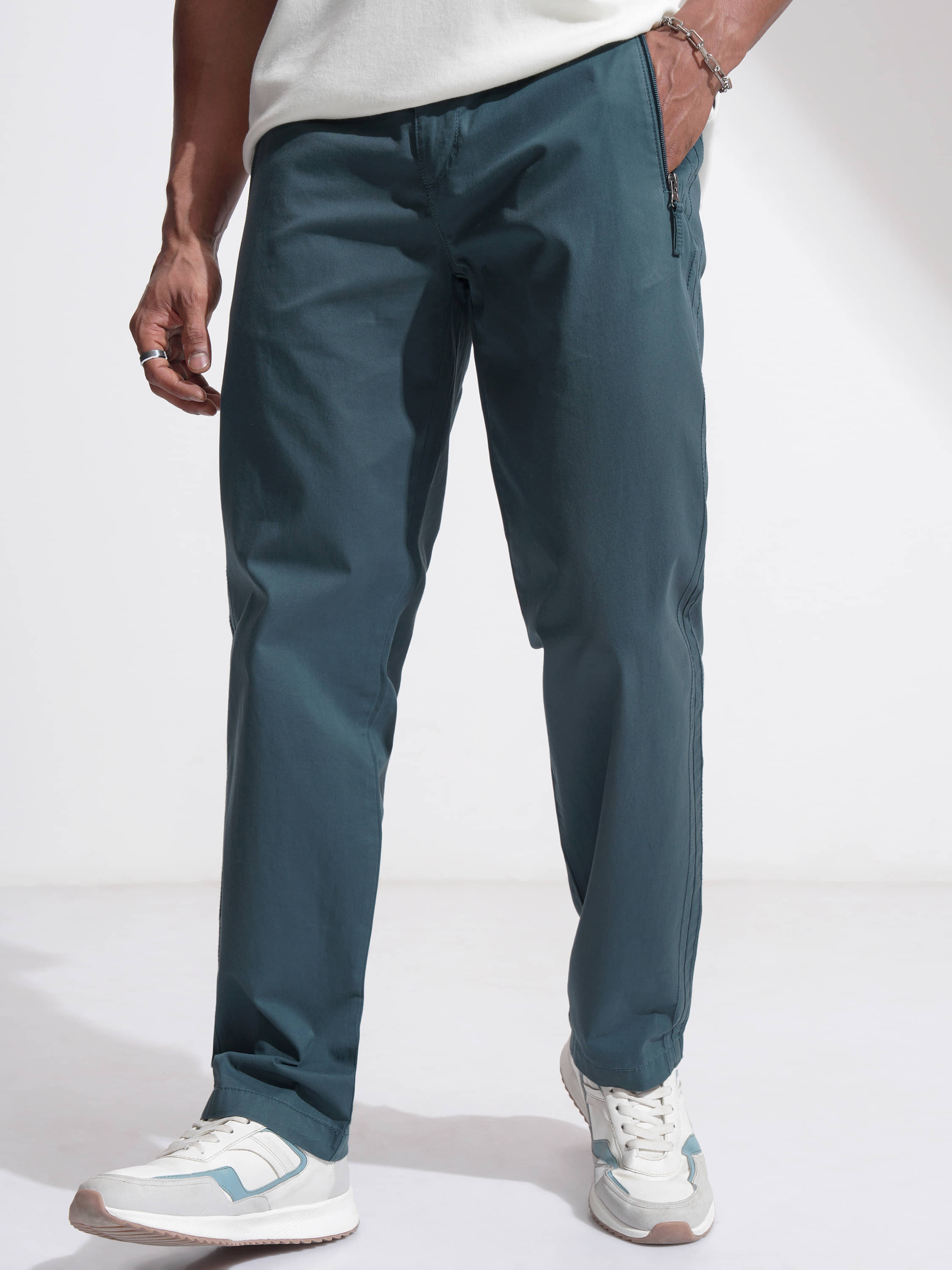 Highlander Relax Flat Men's Trouser - Green ( Pack of 1 ) - Trousers | Buy online on ZillyBuy
