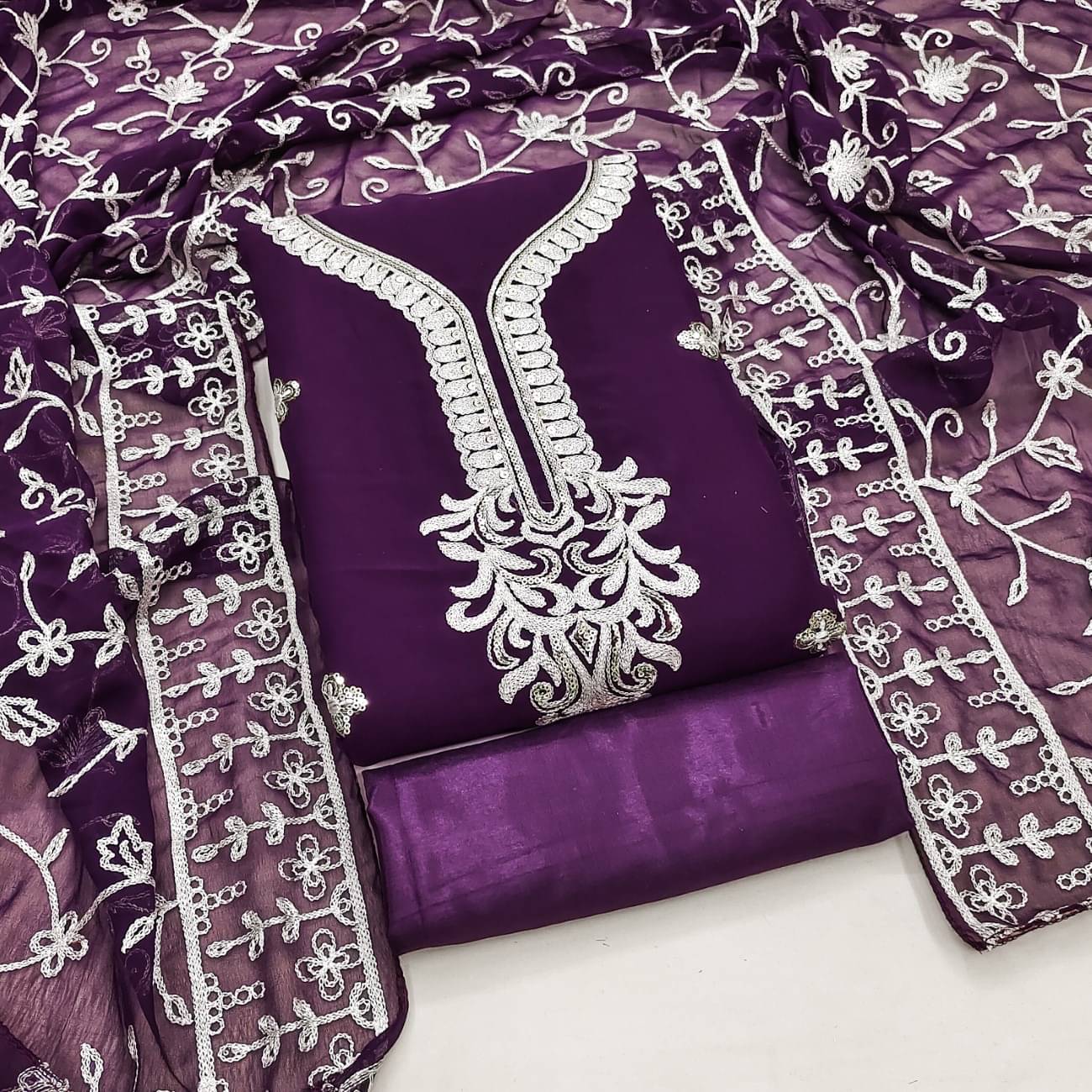 Panbai sarees Women Georgette Unstitched Dress Material ( Purple ) Panbai sarees Women Georgette Unstitched Dress Material ( Purple )