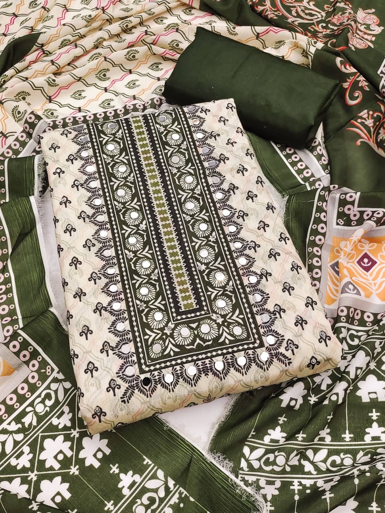 Panbai sarees Women Silk Unstitched Dress Material ( Green ) Panbai sarees Women Silk Unstitched Dress Material ( Green )