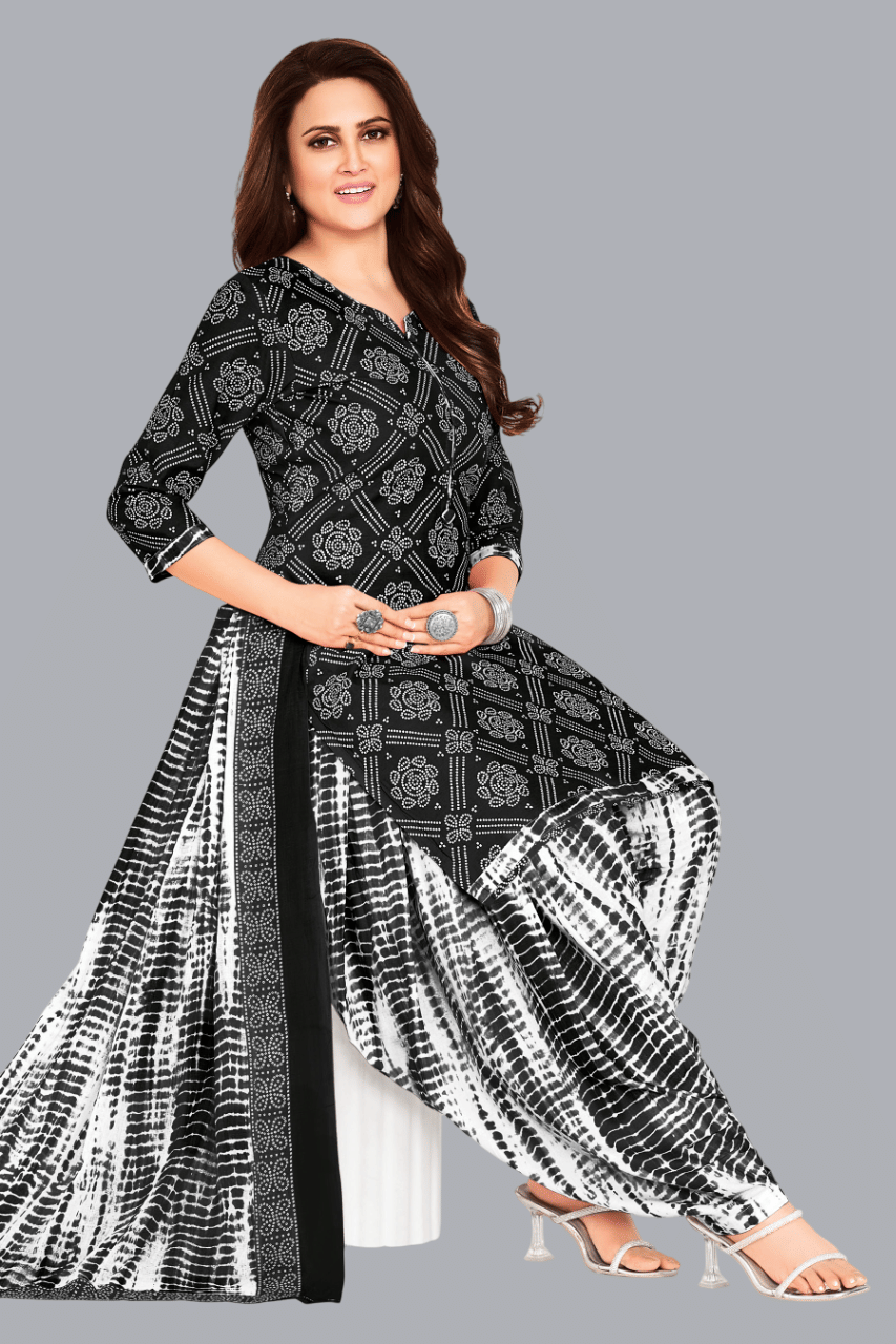     			shree jeenmata collection Women Cotton Printed Straight Kurti With Patiala Salwar ( Black )