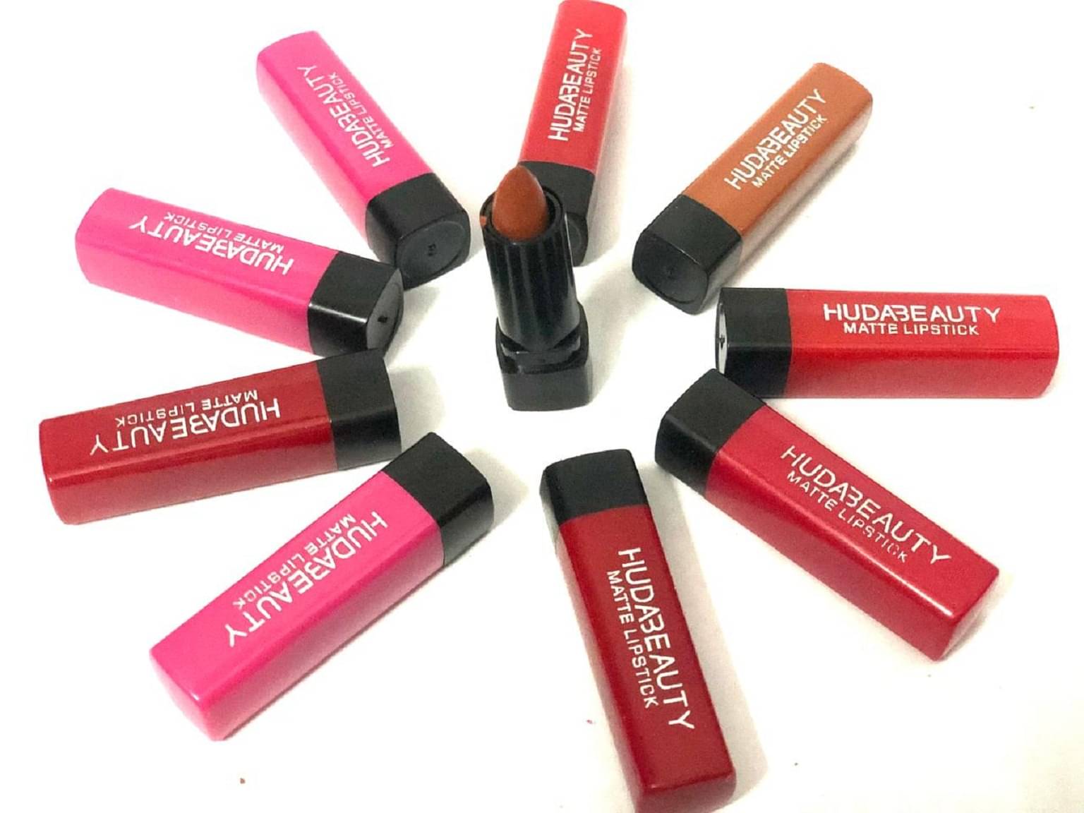     			BLUST & FAMME Multi Matte Long Lasting Crayon Lipstick ( Pack of 1 )