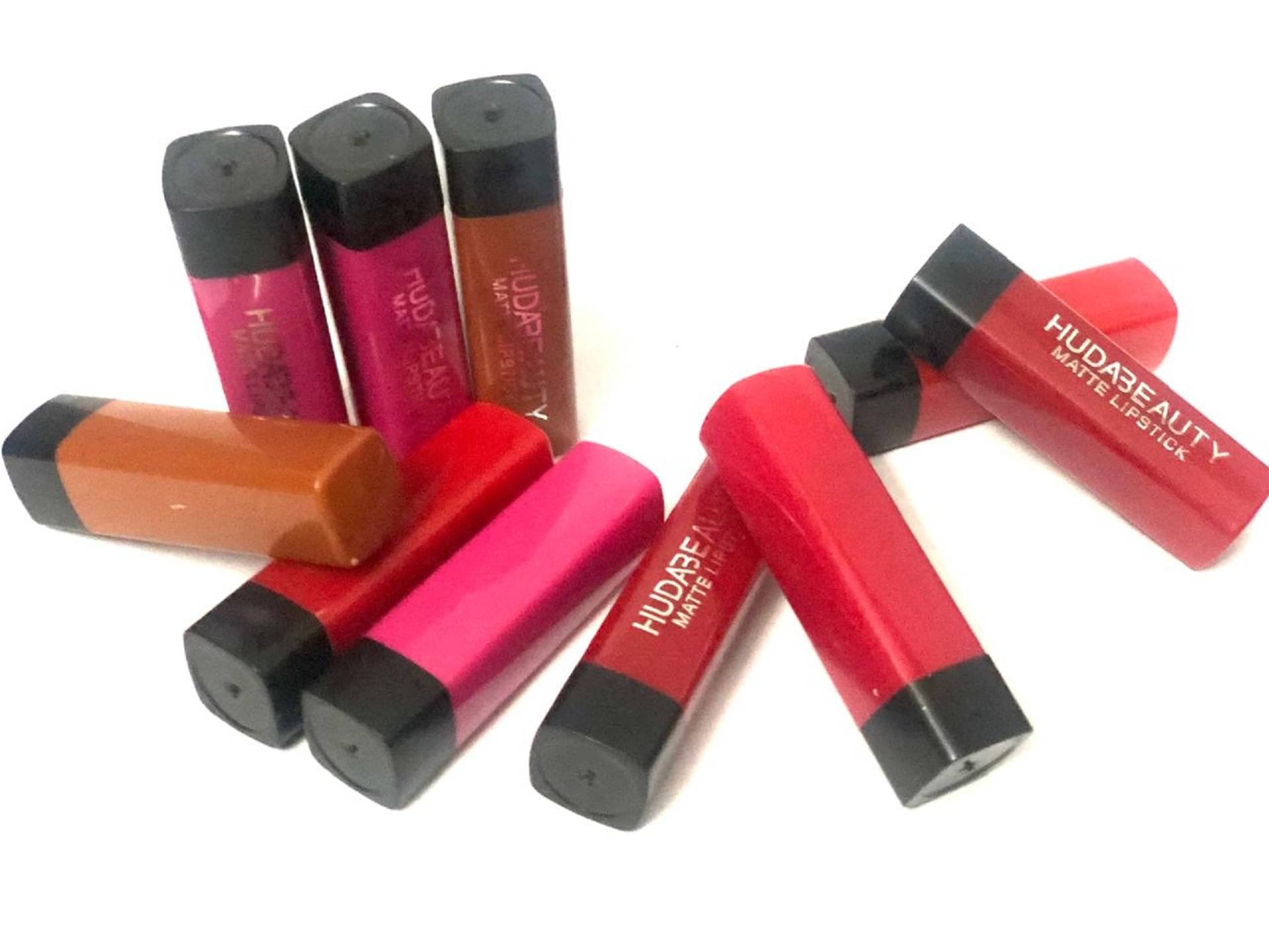 BLUST & FAMME Multi Matte Long Lasting Crayon Lipstick ( Pack of 1 ) BLUST & FAMME Multi Matte Long Lasting Crayon Lipstick ( Pack of 1 )