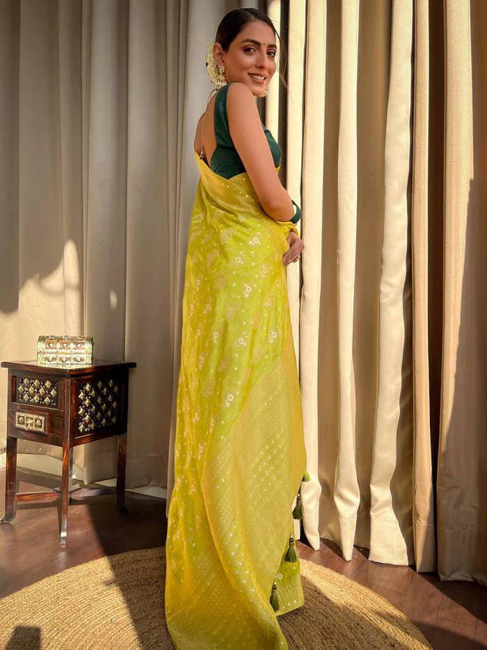 Bansari Textile Art Silk Embellished Kanjeevaram Sarees With Unstitched Blouse Piece ( Light Green ) Bansari Textile Art Silk Embellished Kanjeevaram Sarees With Unstitched Blouse Piece ( Light Green )