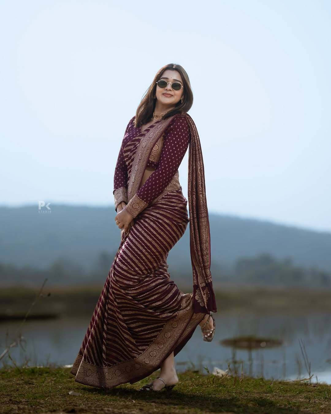 Bansari Textile Art Silk Embellished Regular Saree With Unstitched Blouse Piece ( Maroon ) Bansari Textile Art Silk Embellished Regular Saree With Unstitched Blouse Piece ( Maroon )