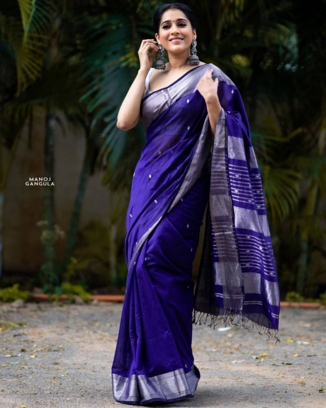 Bansari Textile Art Silk Embroidered Regular Saree With Unstitched Blouse Piece ( Blue ) Bansari Textile Art Silk Embroidered Regular Saree With Unstitched Blouse Piece ( Blue )