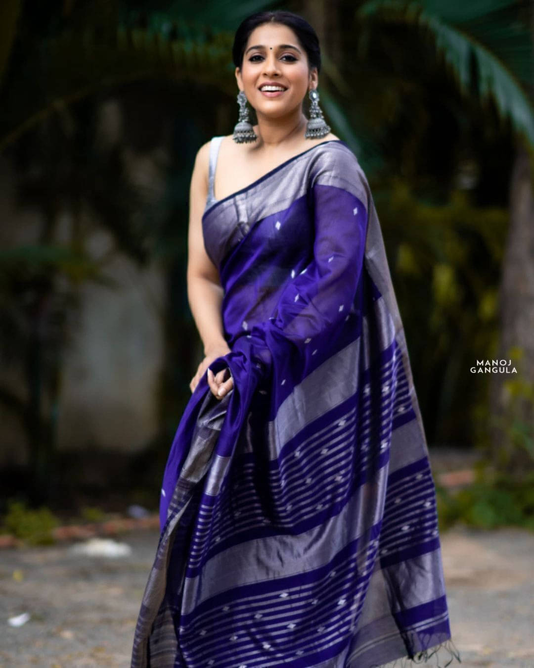 Bansari Textile Art Silk Embroidered Regular Saree With Unstitched Blouse Piece ( Blue ) Bansari Textile Art Silk Embroidered Regular Saree With Unstitched Blouse Piece ( Blue )