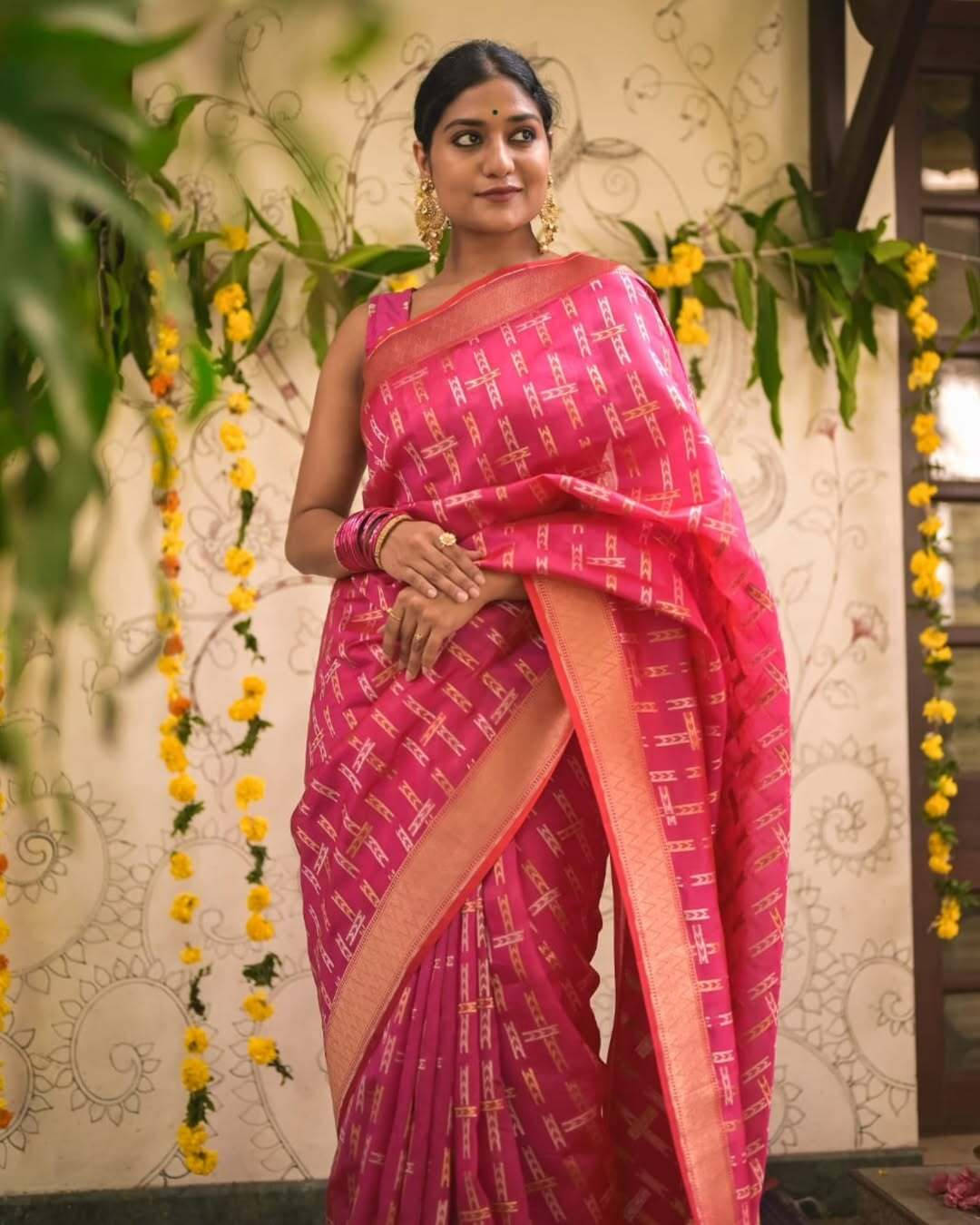 Bansari Textile Art Silk Printed Banarasi saree With Unstitched Blouse Piece ( Pink ) Bansari Textile Art Silk Printed Banarasi saree With Unstitched Blouse Piece ( Pink )