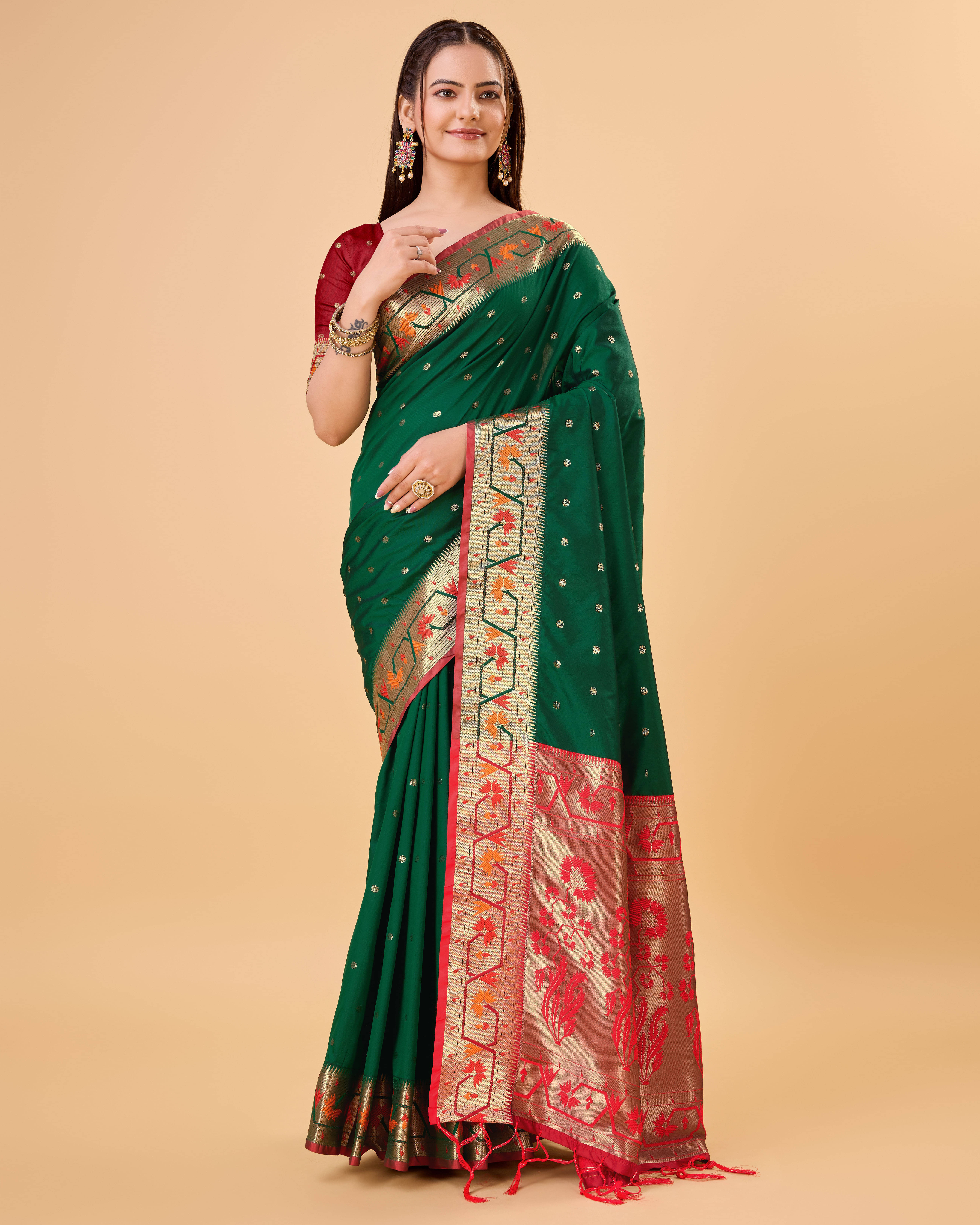     			Bansari Textile Art Silk Self Design Banarasi saree With Unstitched Blouse Piece ( Green )