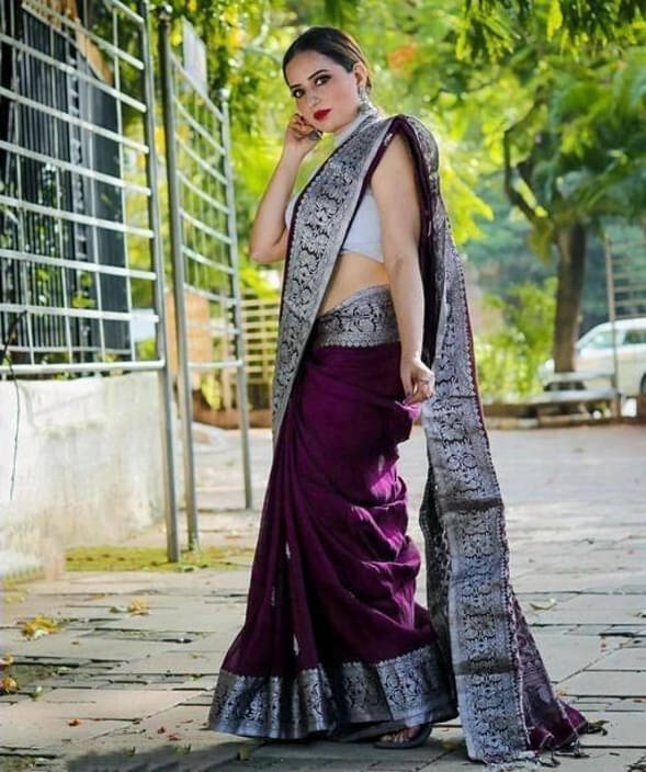 Bansari Textile Art Silk Self Design Banarasi saree With Unstitched Blouse Piece ( Purple ) Bansari Textile Art Silk Self Design Banarasi saree With Unstitched Blouse Piece ( Purple )