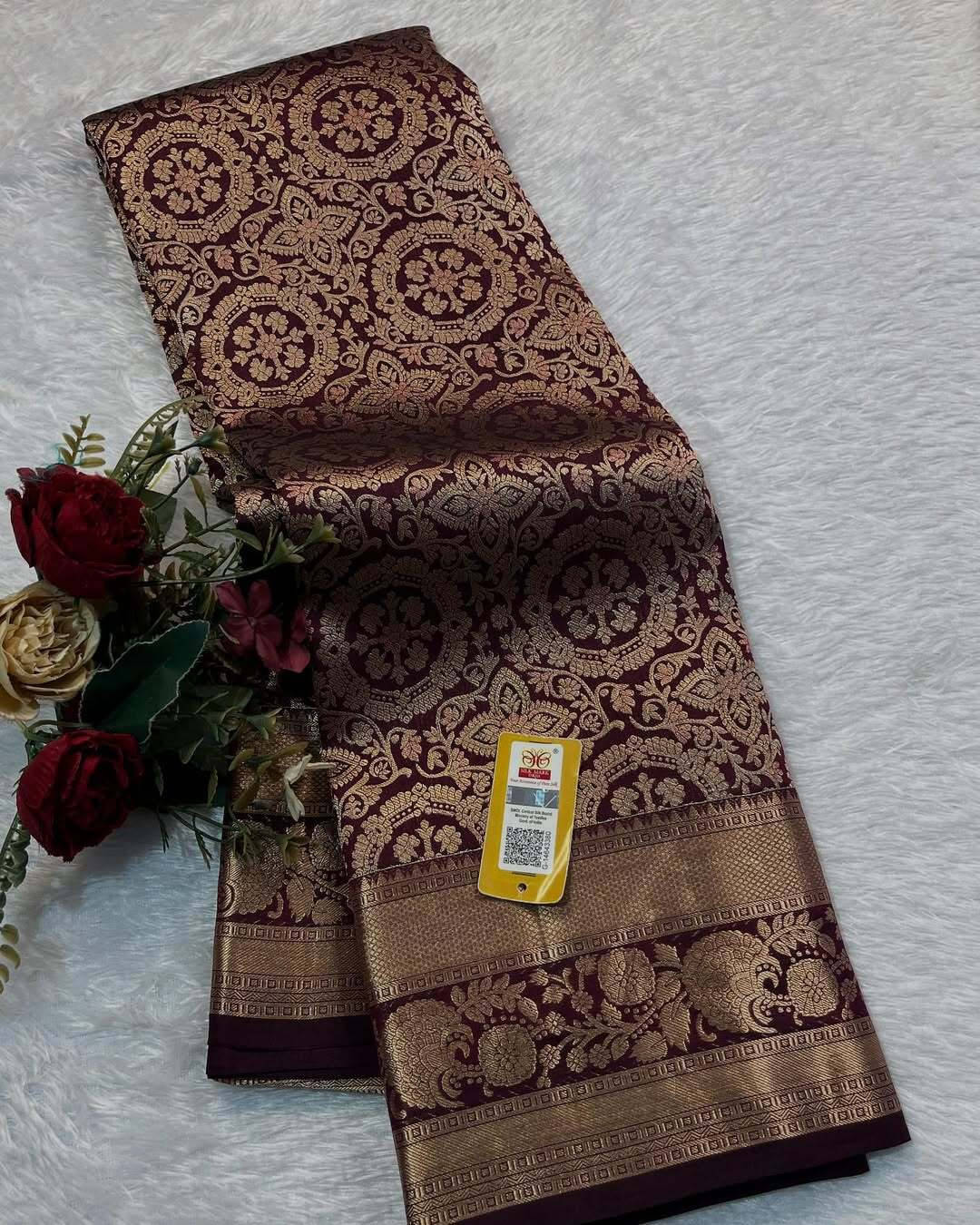 Bansari Textile Art Silk Woven Banarasi saree With Unstitched Blouse Piece ( Maroon ) Bansari Textile Art Silk Woven Banarasi saree With Unstitched Blouse Piece ( Maroon )