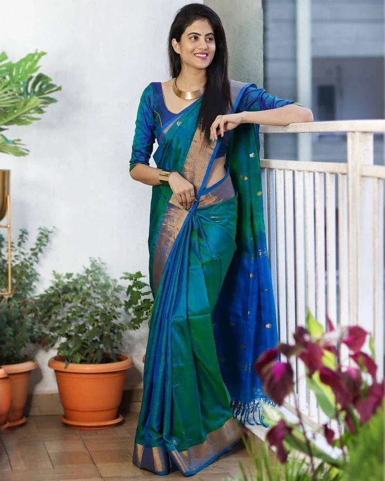     			Bansari Textile Art Silk Woven Banarasi saree With Unstitched Blouse Piece ( Green )