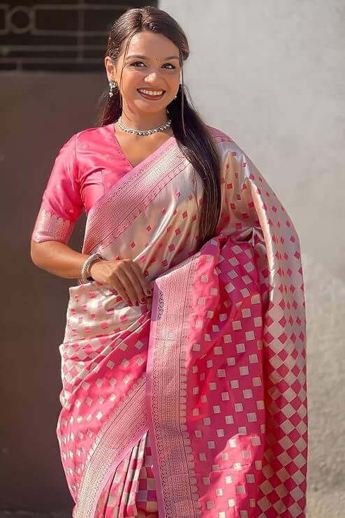    			Bansari Textile Art Silk Woven Banarasi saree With Unstitched Blouse Piece ( Multicolor )