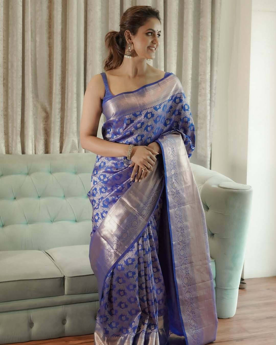     			Bansari Textile Art Silk Woven Banarasi saree With Unstitched Blouse Piece ( Blue )