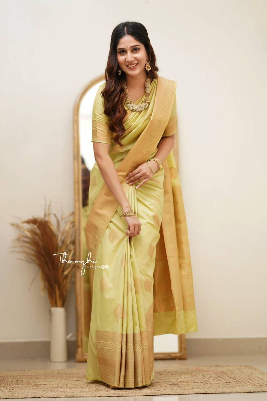     			Bansari Textile Art Silk Woven Banarasi saree With Unstitched Blouse Piece ( Yellow )