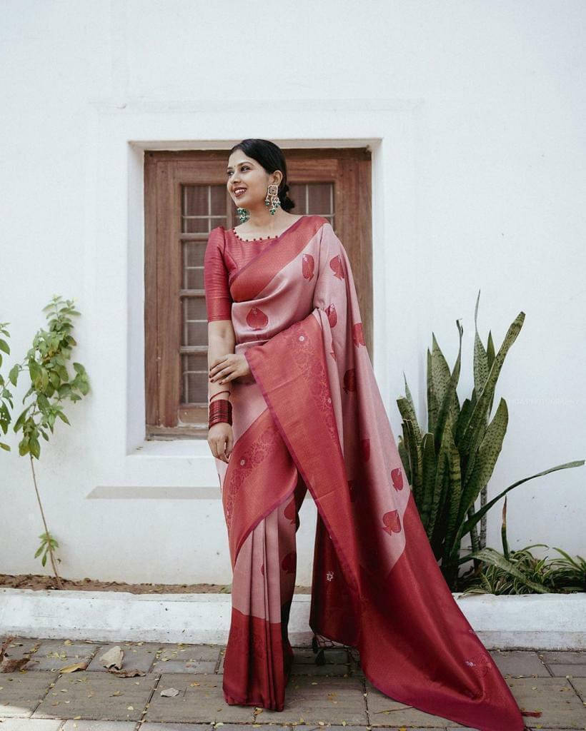 Bansari Textile Art Silk Woven Banarasi saree With Unstitched Blouse Piece ( Red ) Bansari Textile Art Silk Woven Banarasi saree With Unstitched Blouse Piece ( Red )