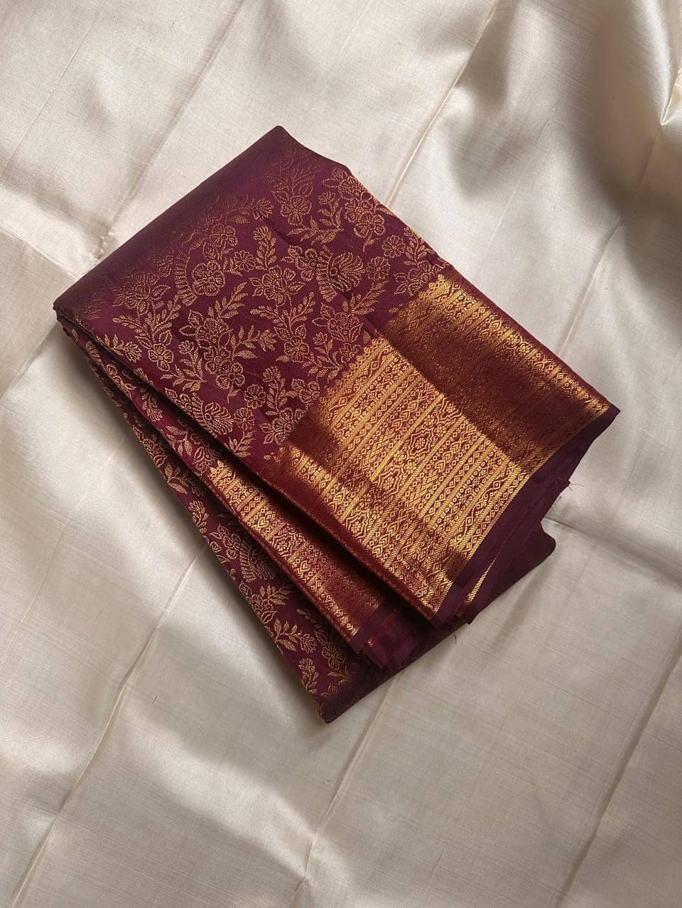 Bansari Textile Art Silk Woven Banarasi saree With Unstitched Blouse Piece ( Purple ) Bansari Textile Art Silk Woven Banarasi saree With Unstitched Blouse Piece ( Purple )