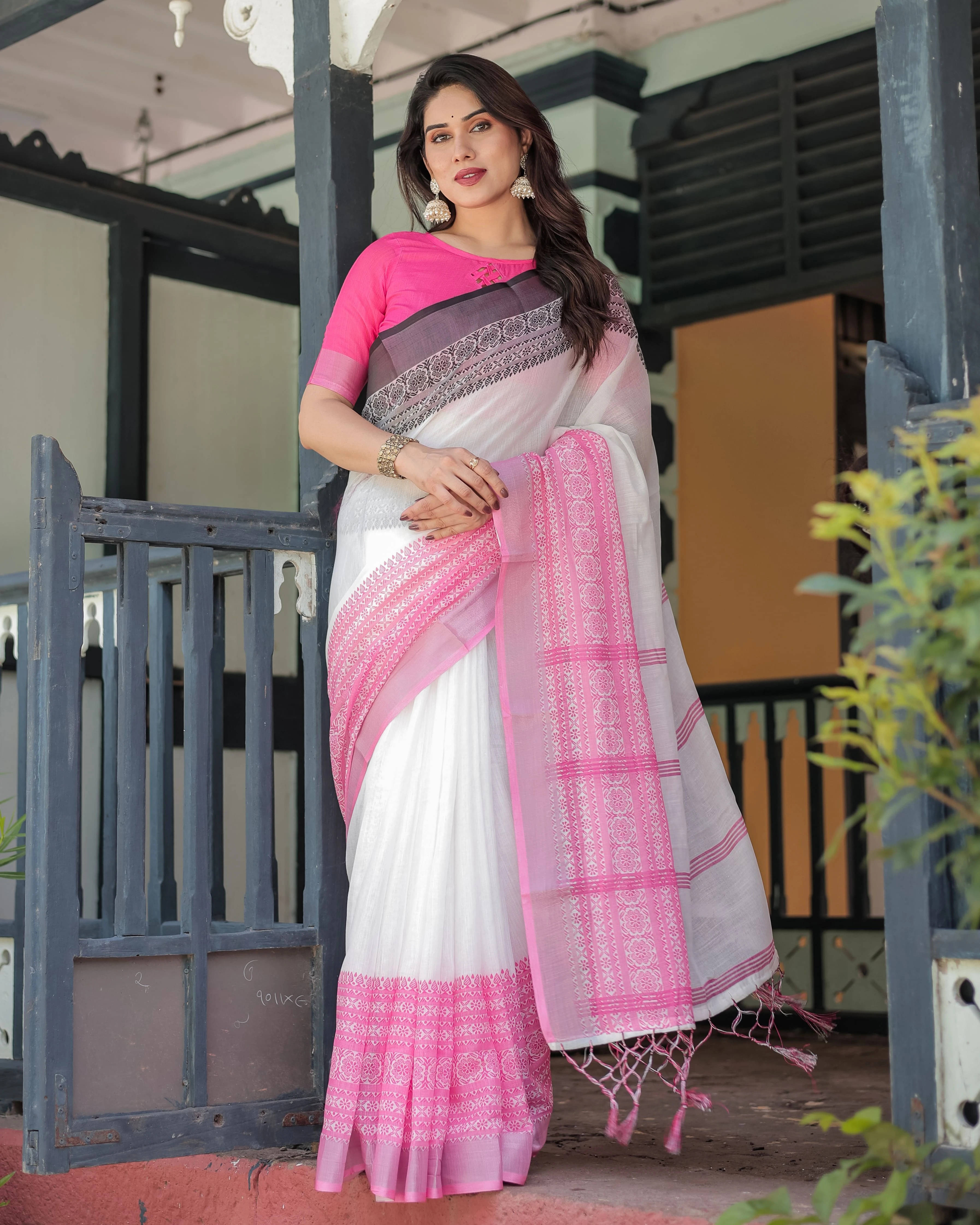     			Bansari Textile Cotton Blend Printed Kanjeevaram Sarees With Unstitched Blouse Piece ( White )