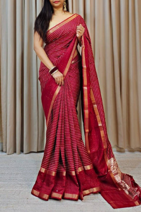 Bansari Textile Cotton Blend Self Design Banarasi saree With Unstitched Blouse Piece ( Red ) Bansari Textile Cotton Blend Self Design Banarasi saree With Unstitched Blouse Piece ( Red )