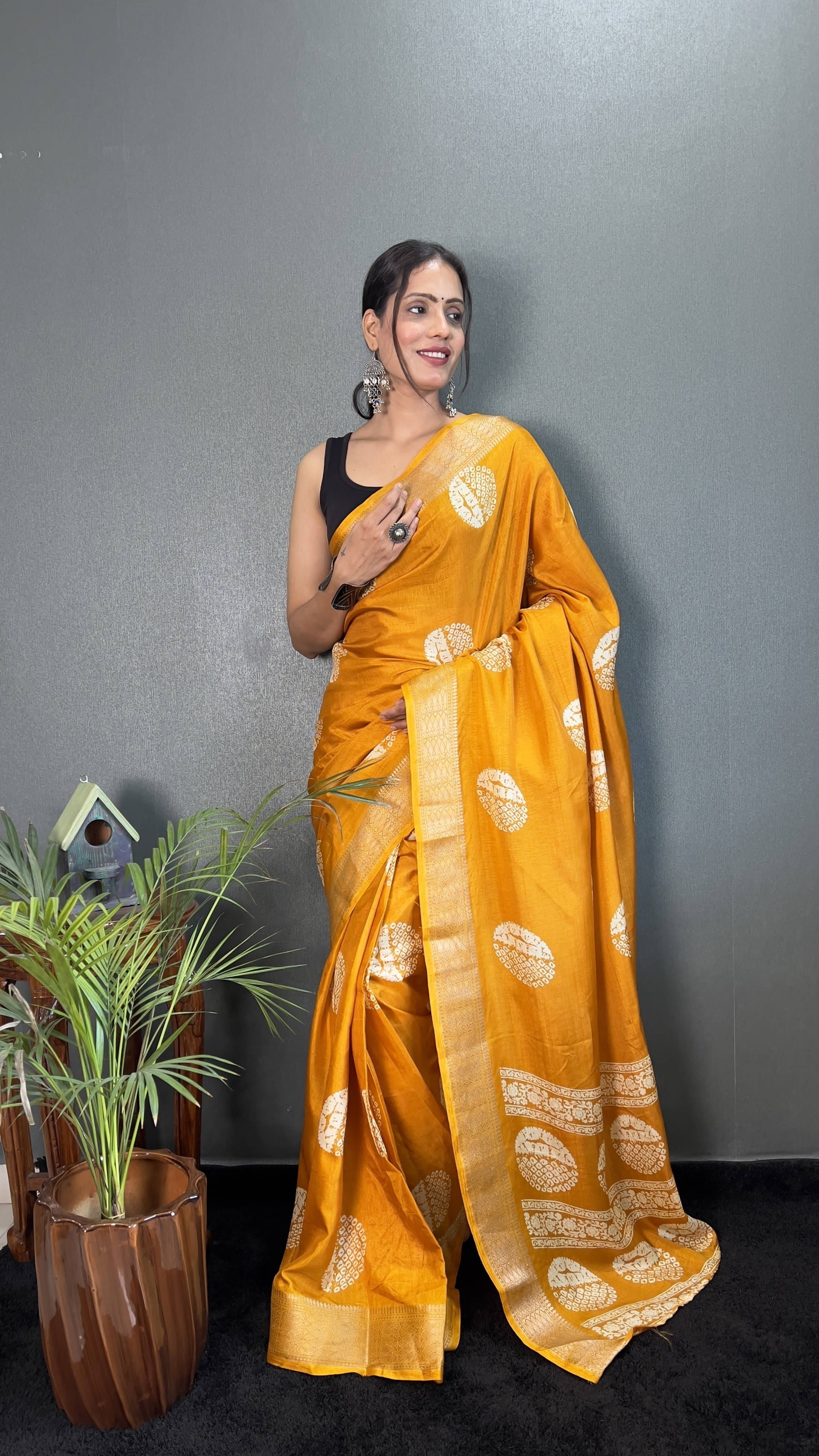 Bansari Textile Cotton Blend Self Design Banarasi saree With Unstitched Blouse Piece ( Yellow )     			Bansari Textile Cotton Blend Self Design Banarasi saree With Unstitched Blouse Piece ( Yellow )