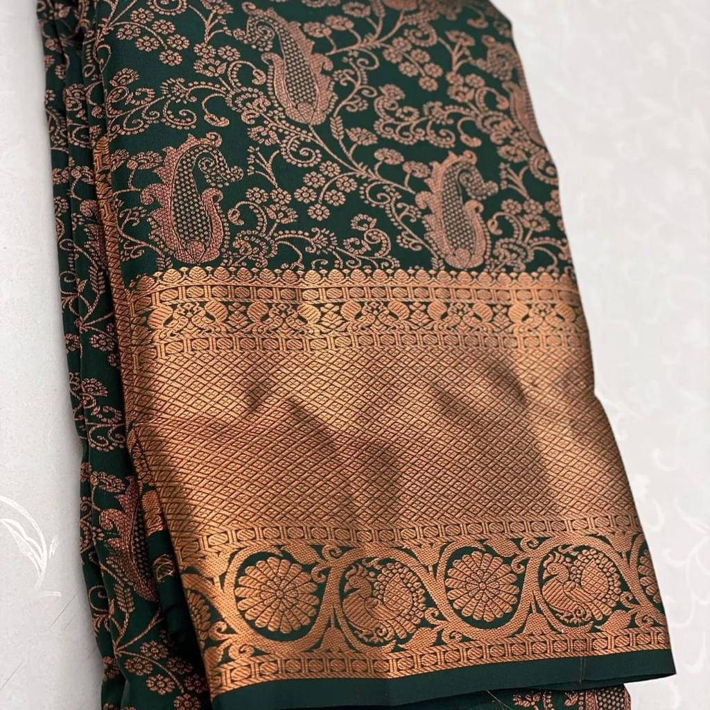     			Bansari Textile Cotton Blend Solid Kanjeevaram Sarees With Unstitched Blouse Piece ( Green )