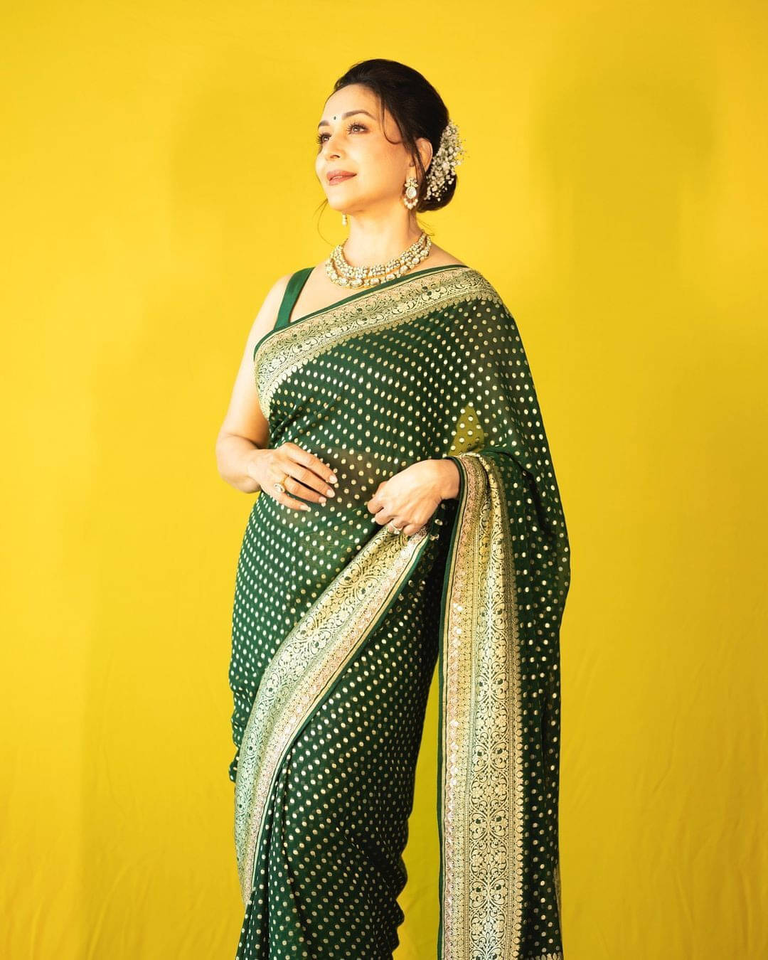     			Bansari Textile Cotton Blend Solid Kanjeevaram Sarees With Unstitched Blouse Piece ( Green )
