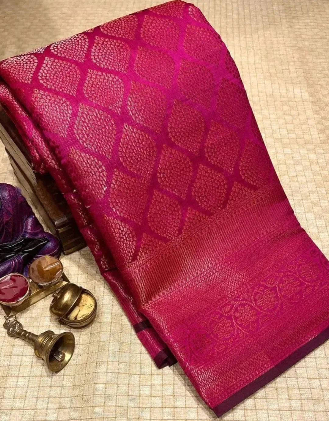     			Bansari Textile Cotton Silk Embellished Regular Saree With Unstitched Blouse Piece ( Pink )