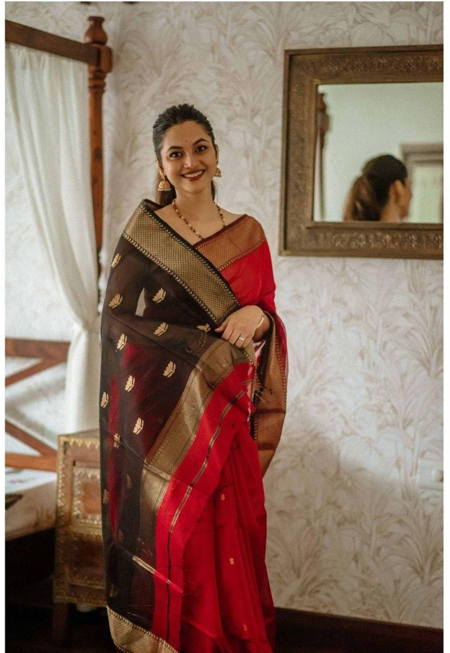     			Bansari Textile Cotton Silk Embellished Kanjeevaram Sarees With Unstitched Blouse Piece ( Red )