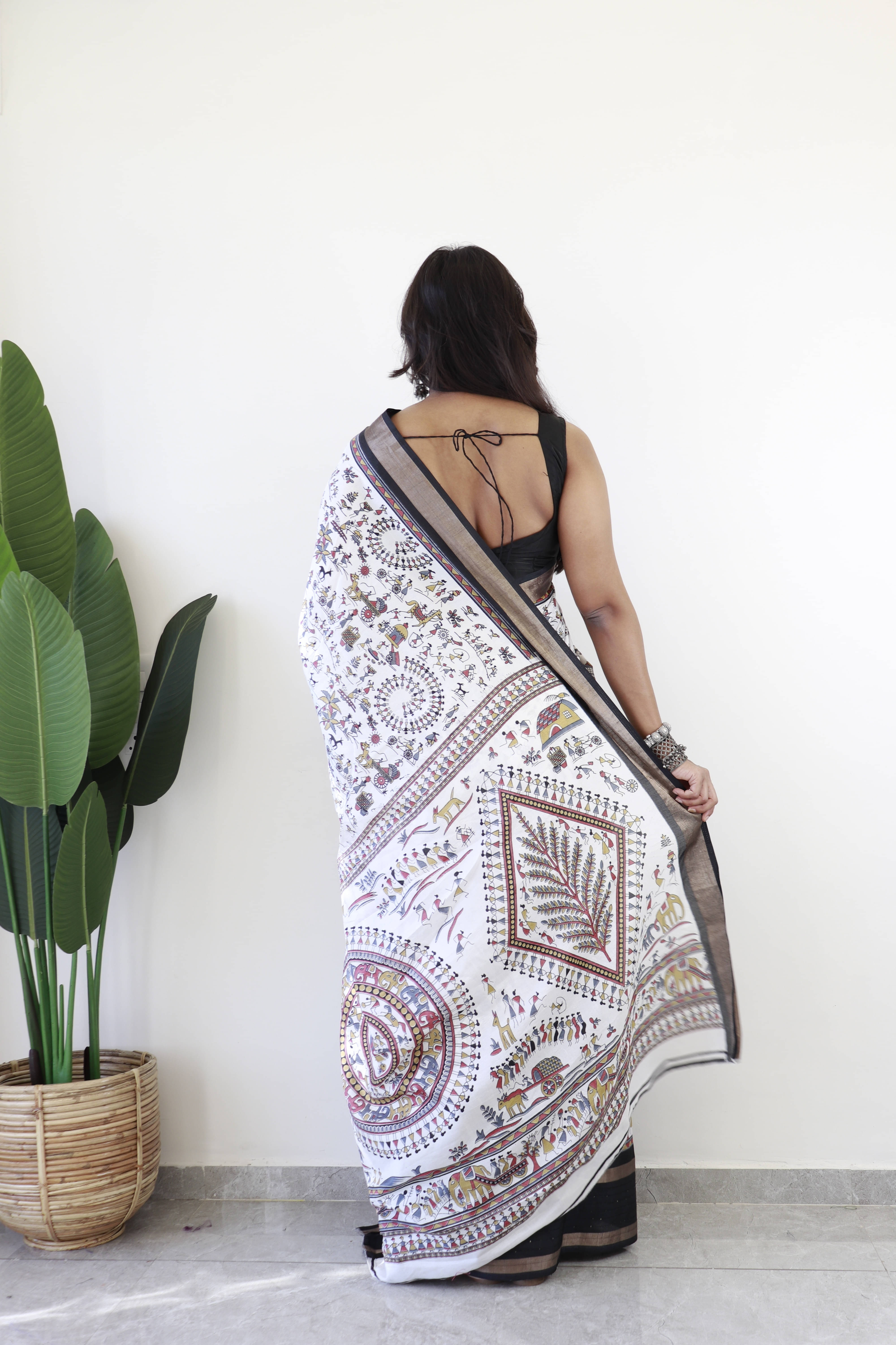 Bansari Textile Cotton Silk Self Design Regular Saree With Unstitched Blouse Piece ( Black )     			Bansari Textile Cotton Silk Self Design Regular Saree With Unstitched Blouse Piece ( Black )